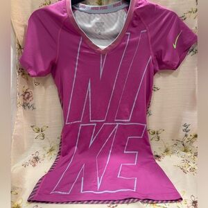 Nike Pro Dri Fit Women's Shirt Size XS Fitted V Neck Short Sleeve Pink Gray